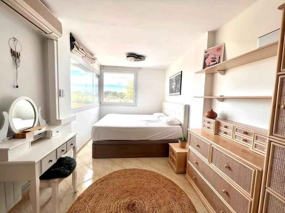 3Apartamento De Tres Habitaciones Емпуриабрава Екстериор снимка